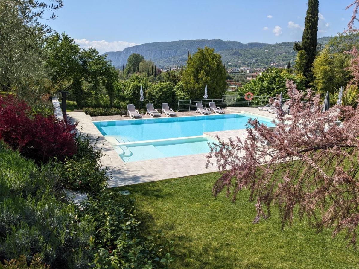Appartamenti Le Rasole Garda  Exterior photo