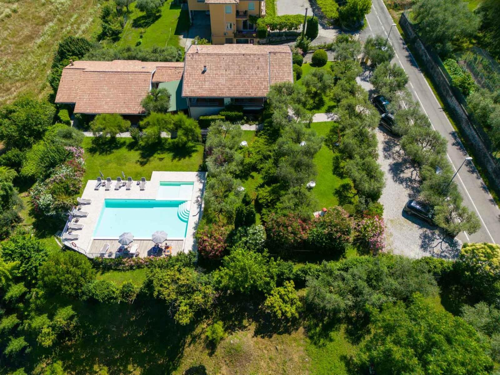 Appartamenti Le Rasole Garda  Exterior photo